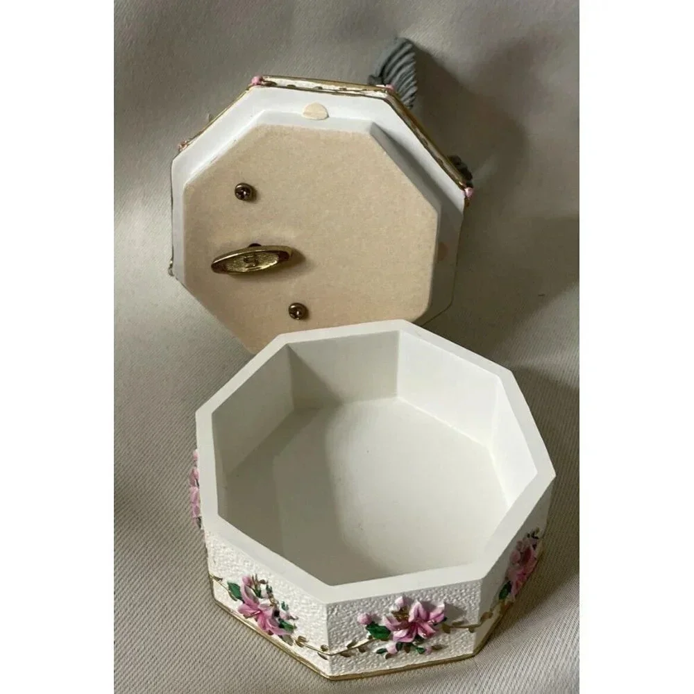 Holsted House Chickadee Bird Music Jewelry Box Wings‎ of Love 2001 Vintage